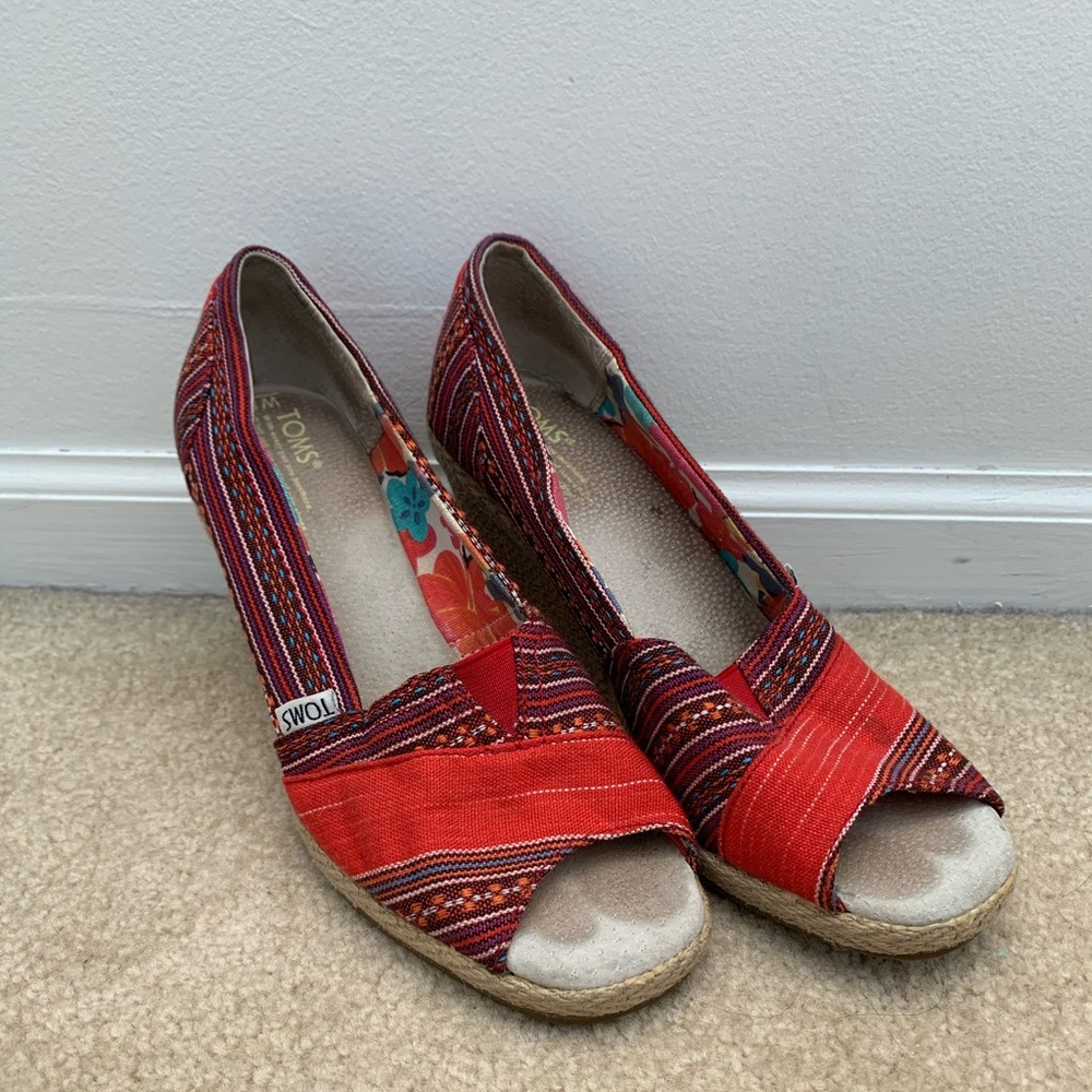 Toms Peep Toe Wedges